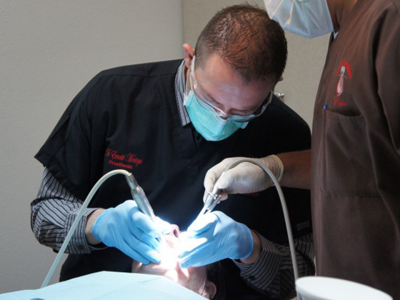 Prosthodontist in Los Algodones